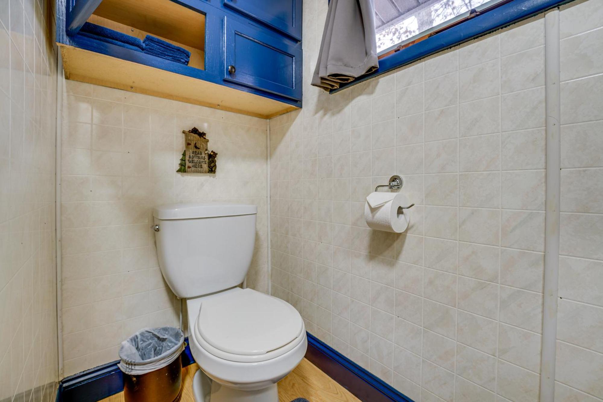 Pet-friendly About 4 Mi To Lake! Holiday home Irons