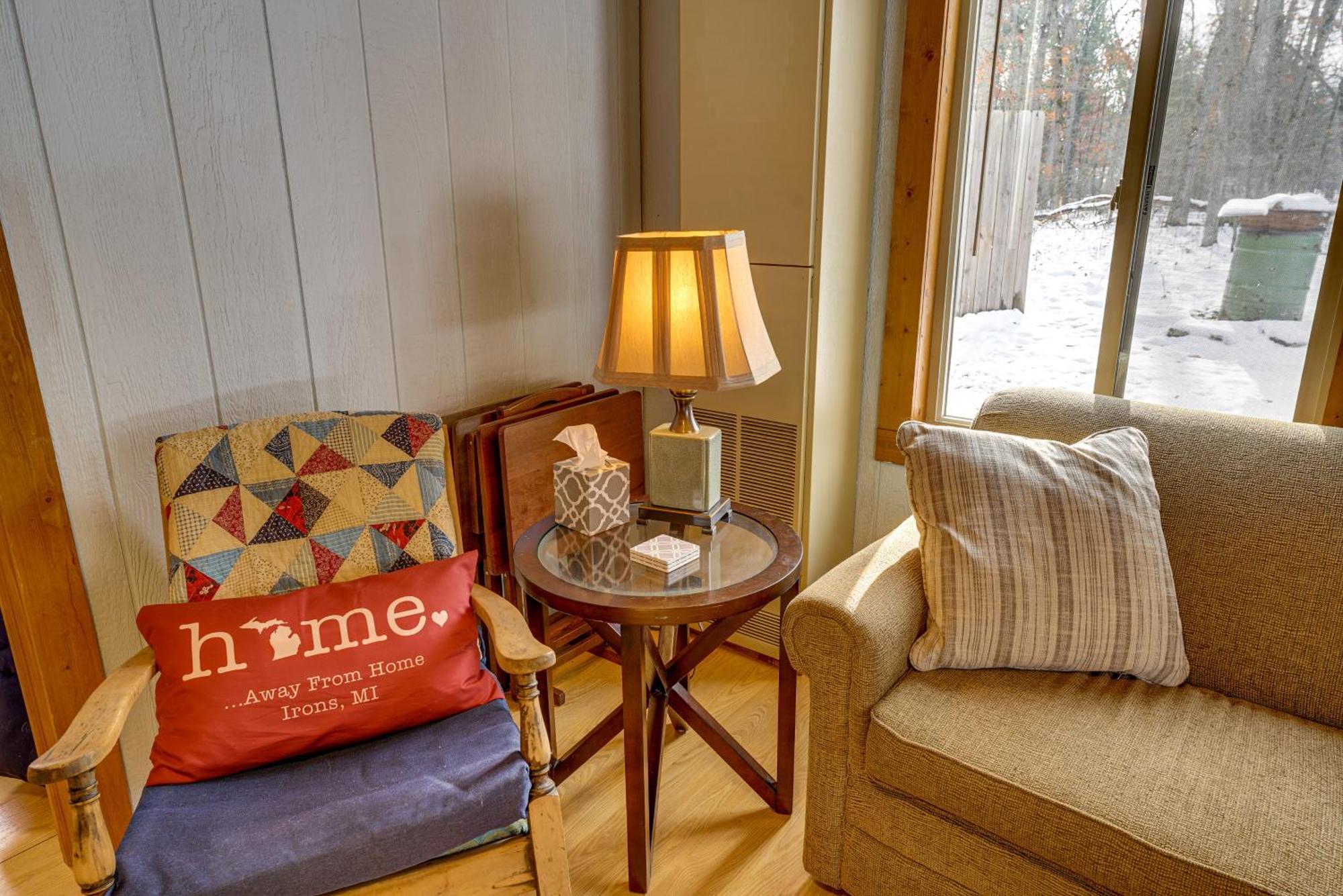 Pet-friendly About 4 Mi To Lake! Holiday home